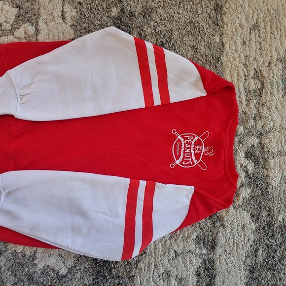 Peanuts sweater - Picture 6 of 6